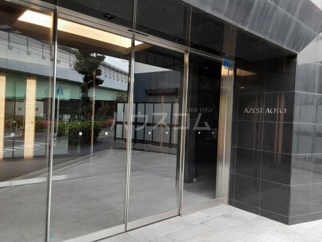 29/30 エントランス