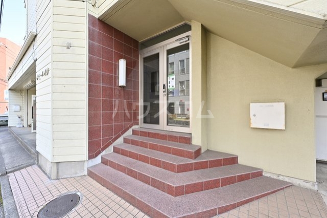 3/5 エントランス