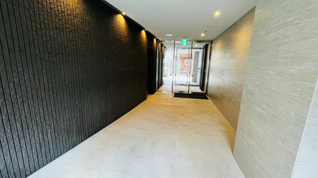 2/3 エントランス