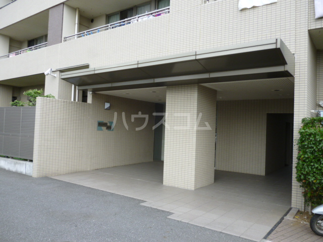 3/4 エントランス