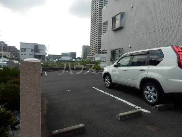 2/10 駐車場