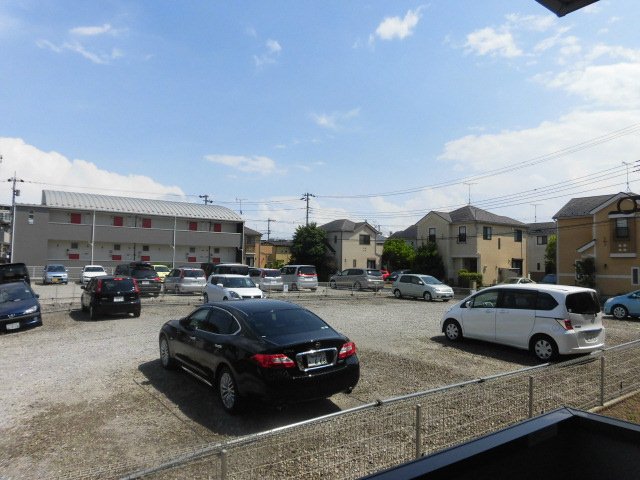 22/30 駐車場