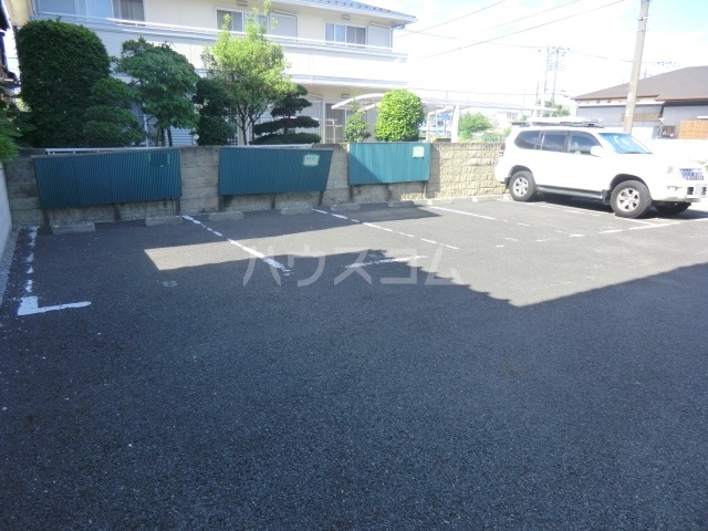 22/29 駐車場
