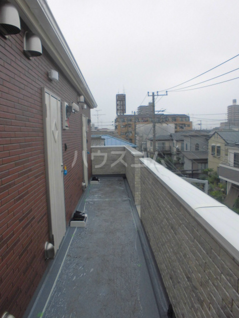 2/3 エントランス