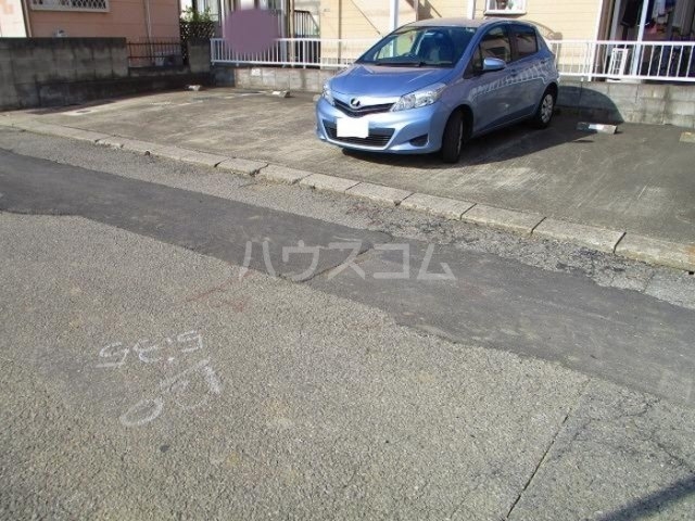 2/2 駐車場