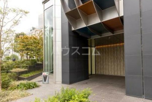 3/4 エントランス