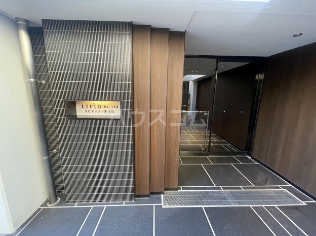 25/29 エントランス