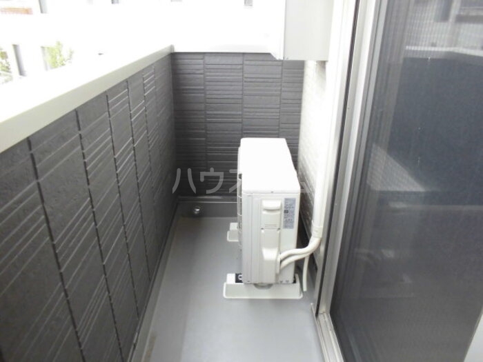 13/19 バルコニー