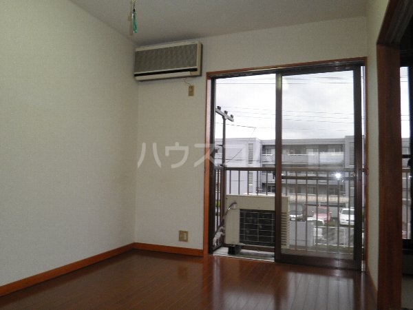 13/22 バルコニー