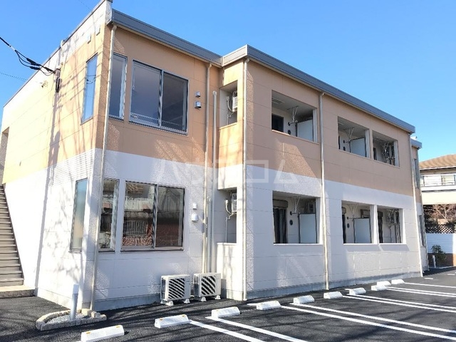 22/27 駐車場