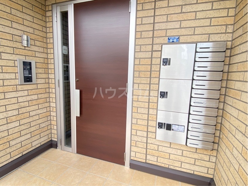 15/30 玄関