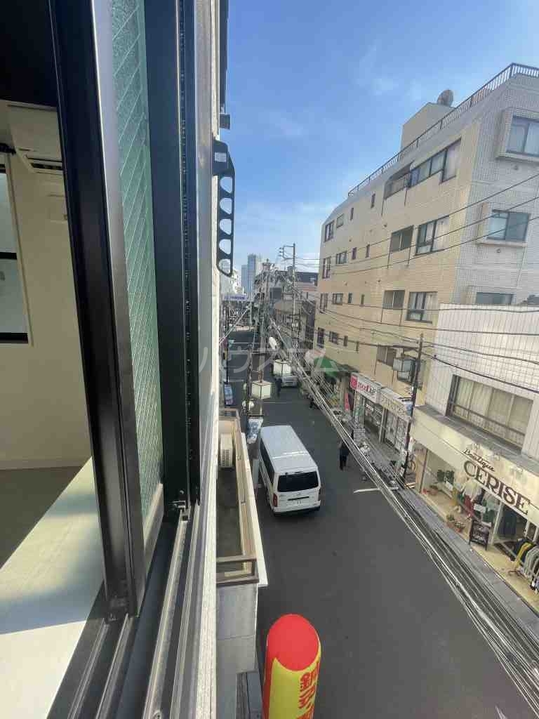 15/23 バルコニー