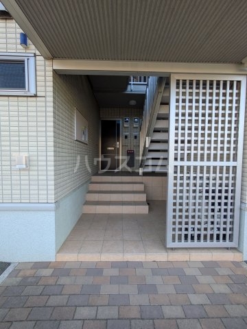 20/28 エントランス