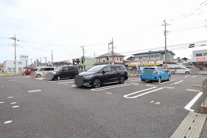 17/22 駐車場