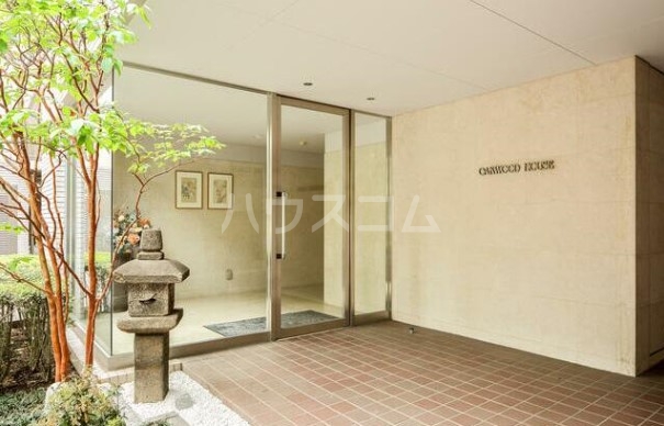 17/21 エントランス