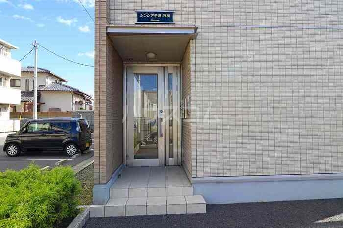 2/4 エントランス