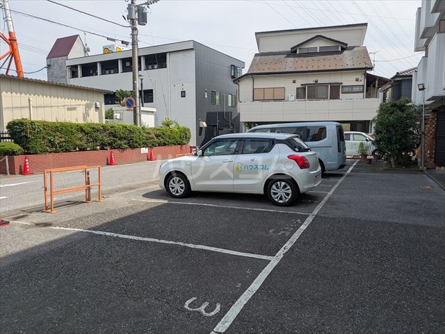 22/29 駐車場