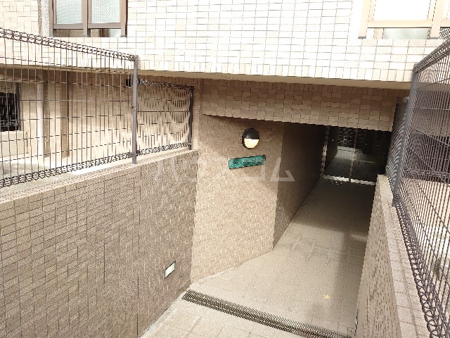 3/5 エントランス