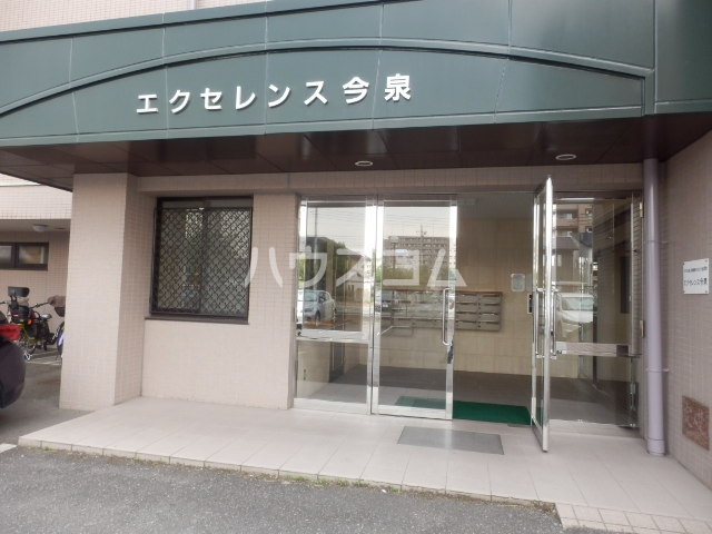 27/30 エントランス