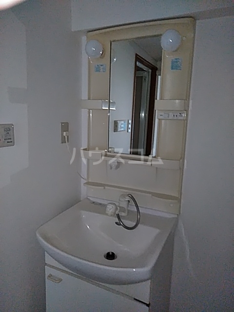 18/30 洗面