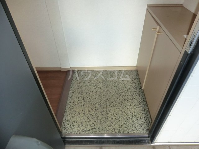 16/29 玄関