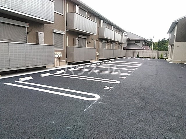 3/7 駐車場