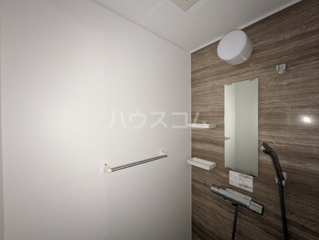 17/30 浴室