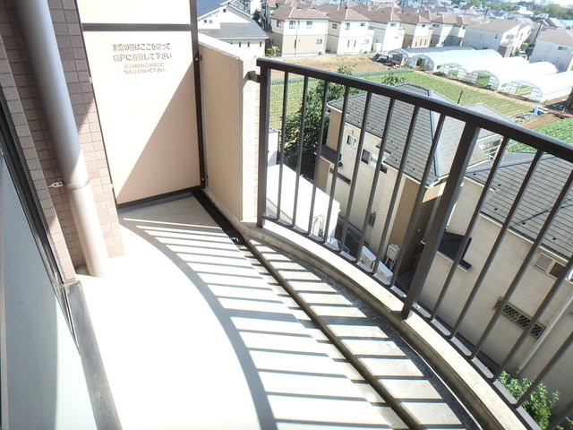 14/28 バルコニー