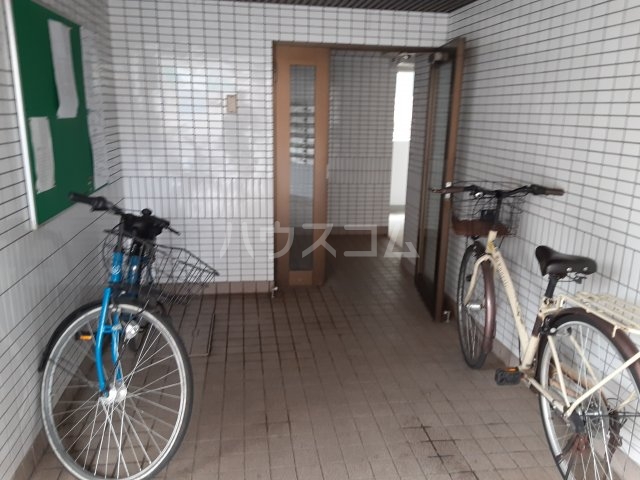 29/30 エントランス