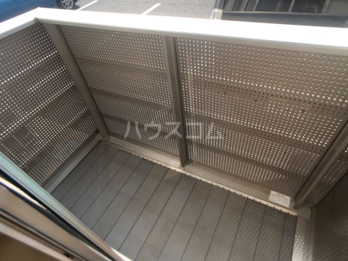 13/27 バルコニー