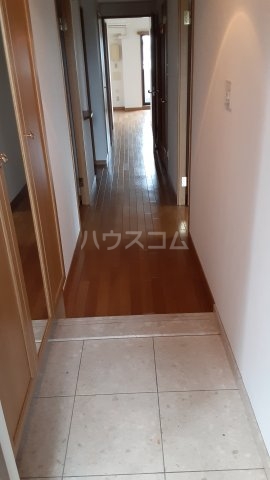 13/30 玄関
