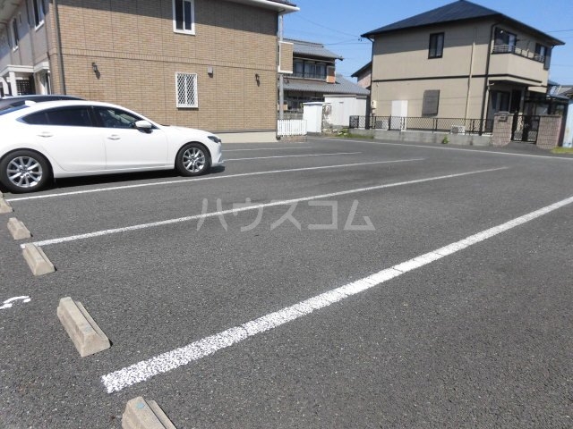 15/20 駐車場