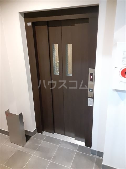 29/30 エントランス