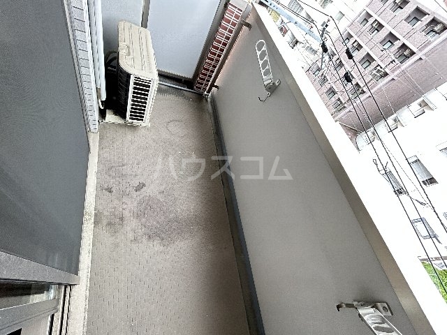 19/30 バルコニー