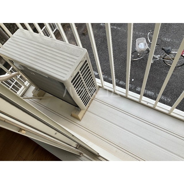 20/27 バルコニー