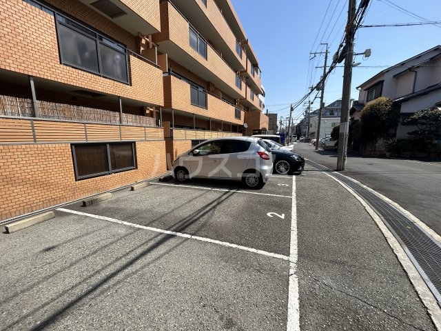 21/27 駐車場