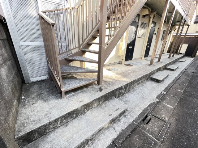 17/20 エントランス