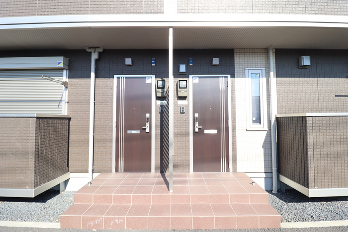 16/18 エントランス