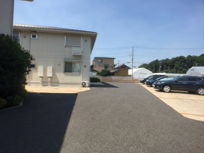 14/15 駐車場