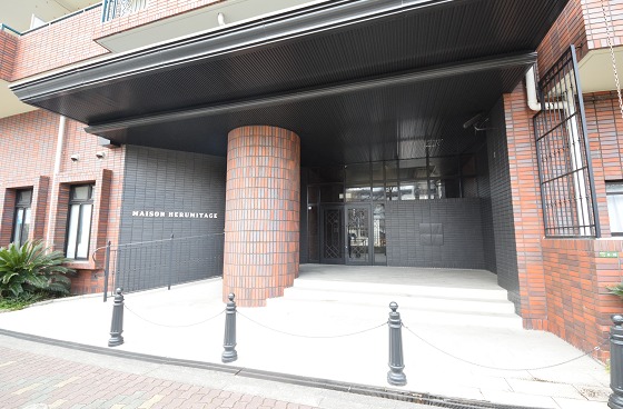 17/29 エントランス