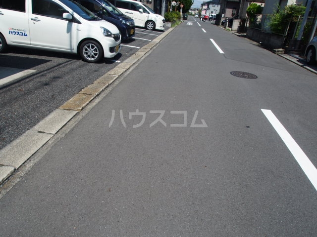 17/27 駐車場