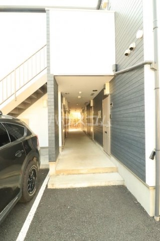 25/30 エントランス