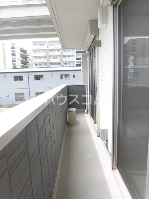 21/30 バルコニー