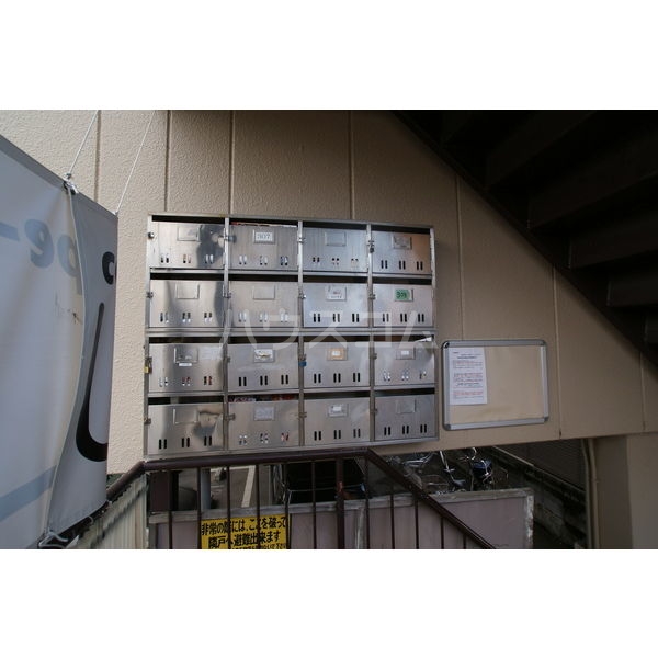 14/17 エントランス