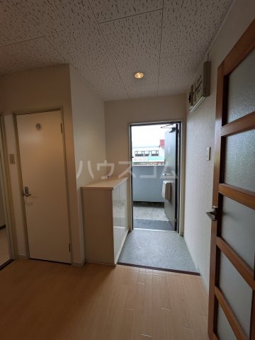 22/24 エントランス