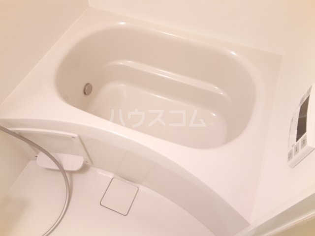 13/30 浴室