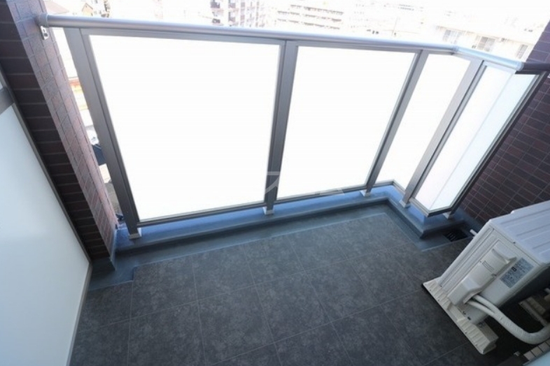 25/30 バルコニー