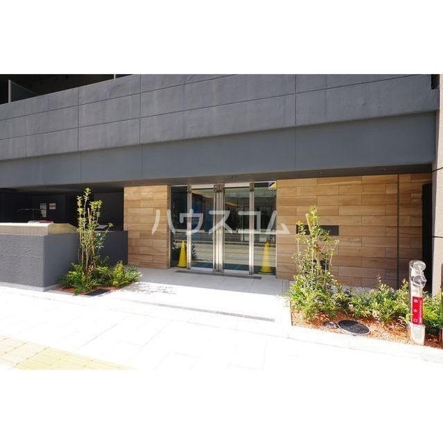 16/26 エントランス