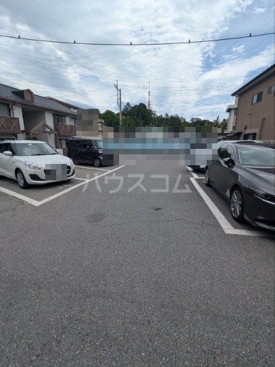 21/29 駐車場