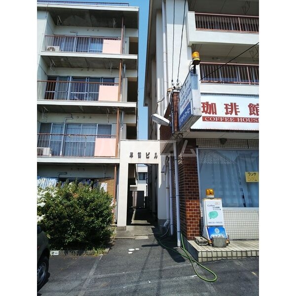 15/20 エントランス